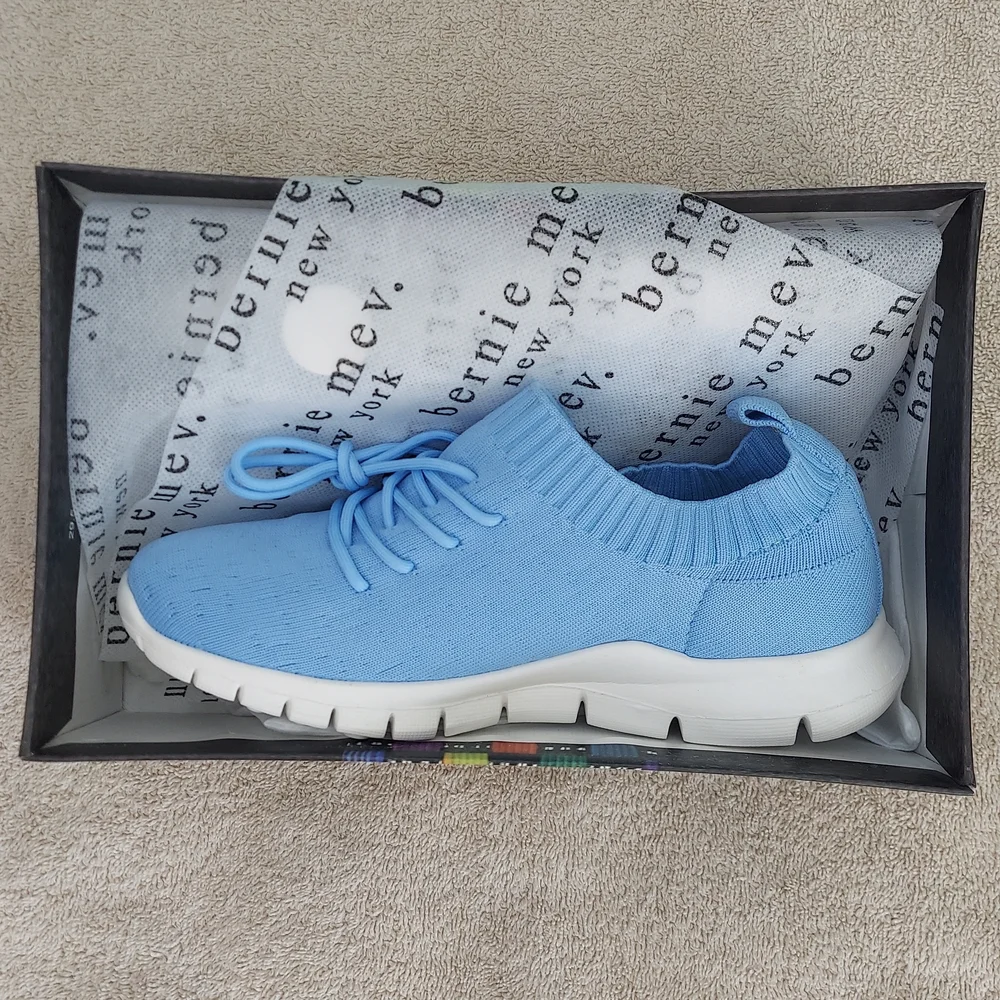 Bernie Mev Plush Blue & Cream Memory Foam Vegan Sneakers Women's Size 6 & 10 NWT - Picture 11 of 12